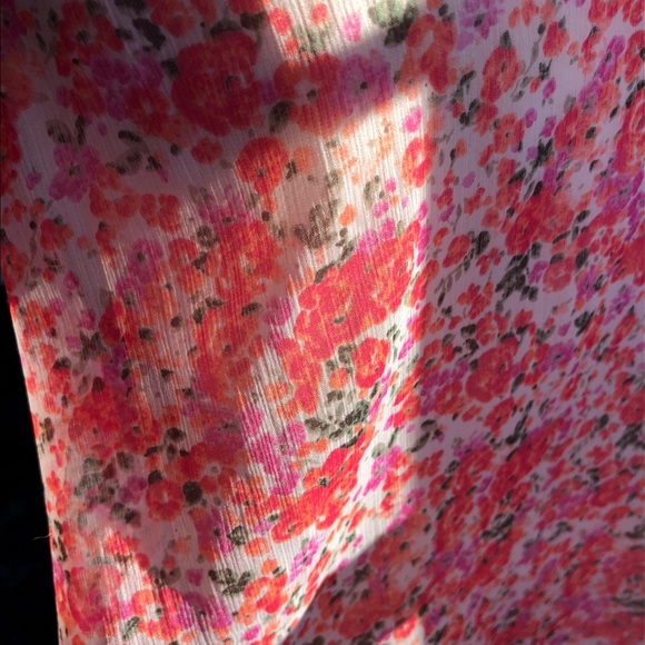 Aerie Sheer Floral Tank 🌸 - Picture 3 of 6